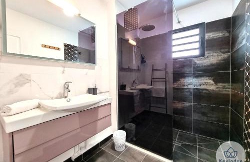 Saint-Denis Apartment | Le Waikiki - 69m2 - Saint-Denis