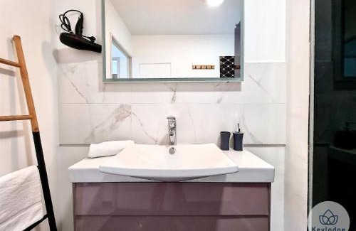 Saint-Denis Apartment | Le Waikiki - 69m2 - Saint-Denis