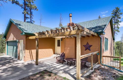 Lead House | Lead Home in the Mountains with Hot Tub and Views!
