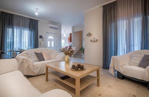 Preveza House | Leas House