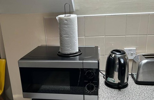 Leeds Apartment | Leeds Cute 1 bed Apt, Garden, Free Wifi & Parking