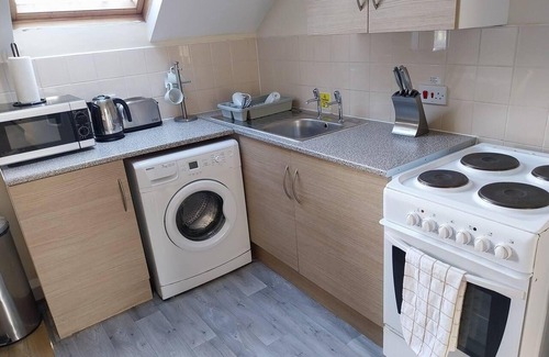 Leeds Apartment | Leeds Cute 1 bed Apt, Garden, Free Wifi & Parking