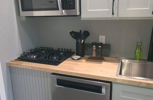 Cedar Apartment | Leelanau condo on golf course close to beaches, wineries, sand dunes, and more