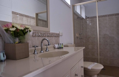 Leeton Hotel | Leeton Centre Motel