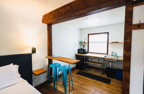 Sisters Hotel | Left Coast Lodge