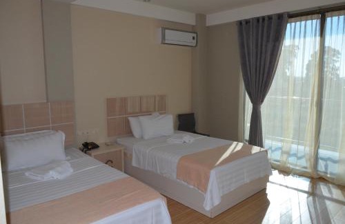 New Boulevard Hotel | Legacy Hotel