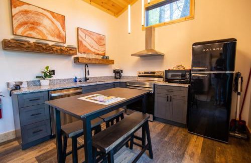 Logan House | Legends Lane D - by The Chalets