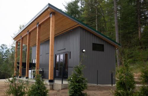 Logan House | Legends Lane D - by The Chalets
