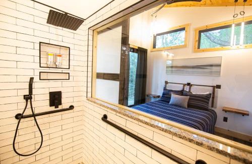 Logan House | Legends Lane D - by The Chalets