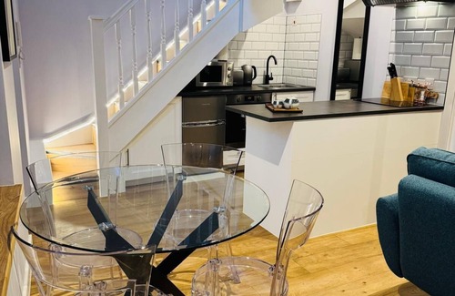 Soho Apartment | Leicester Square 1st Floor Studio