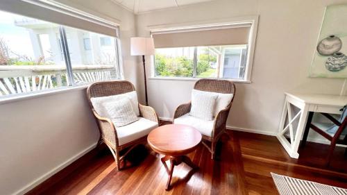 Yamba House | Leightons Cottage, 8 Campbell Lane