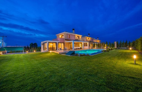 Kassandra Villa | Lemon House