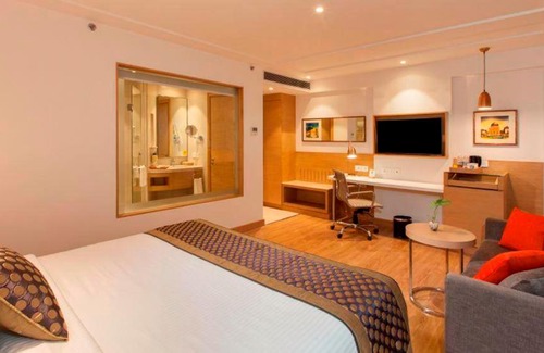 Lucknow Hotel | Lemon Tree Hotel Lucknow