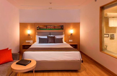 Lucknow Hotel | Lemon Tree Hotel Lucknow