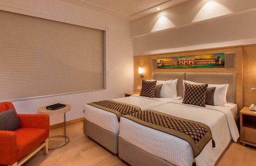 Lucknow Hotel | Lemon Tree Hotel Lucknow