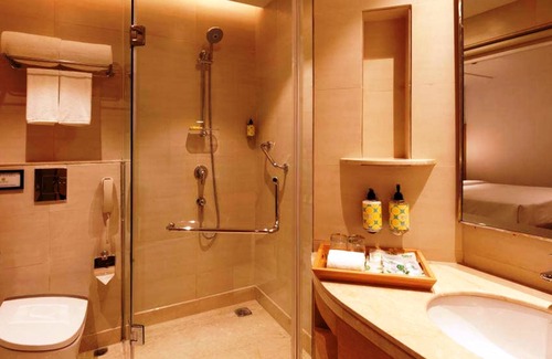 Lucknow Hotel | Lemon Tree Hotel Lucknow
