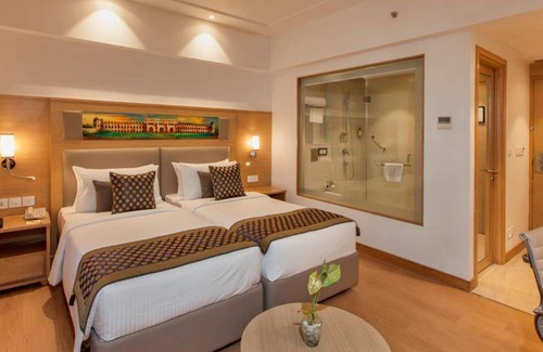 Lucknow Hotel | Lemon Tree Hotel Lucknow