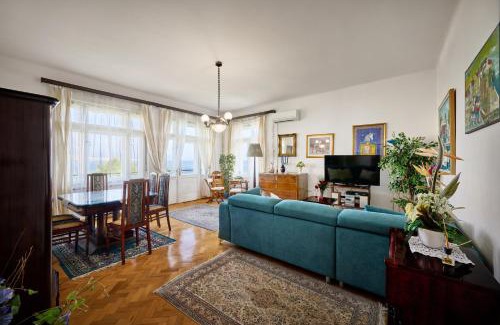 Opatija Apartment | Leona Authentic Beachfront Villa 2BR APT