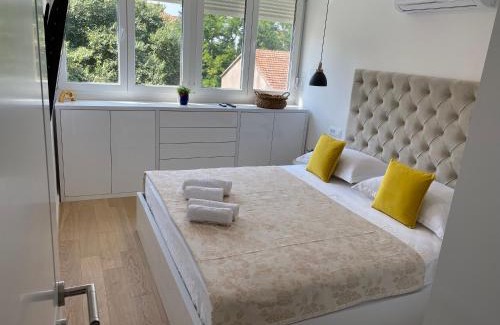 Bacvice Apartment | Leonid Apartment