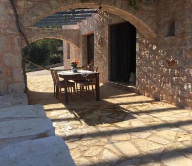 Livadi Apartment | Leonidio Rock climbing house