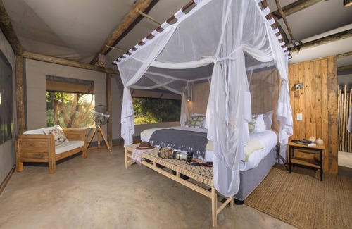 Motopi Cabin | Leopard Plains
