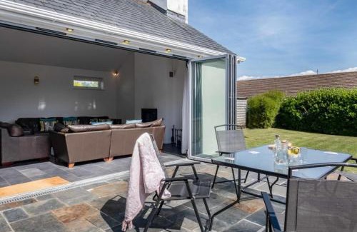 Rock House | Lerryn