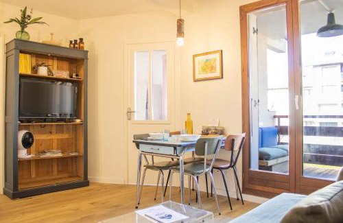Annecy-le-Vieux Apartment | Les Écureuils - calme, parking & balcon