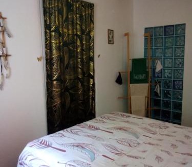 Signes House | Les Abeilles