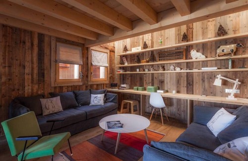 Les Allues Ski Chalet | Les Allues: Meribel farmhouse, renovated in Christmas 2013, 4* rating, Meribel