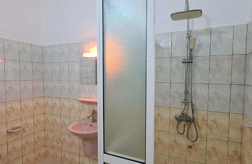 Abomey-Calavi Apartment | Les Appartements KARNICHOU 1