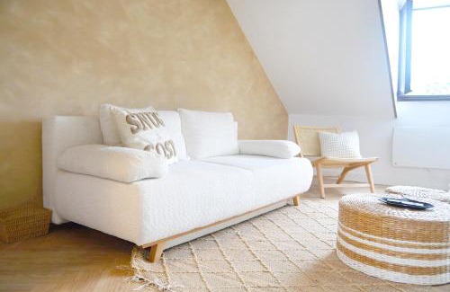Chartres Apartment | Les Clochettes de la Brèche