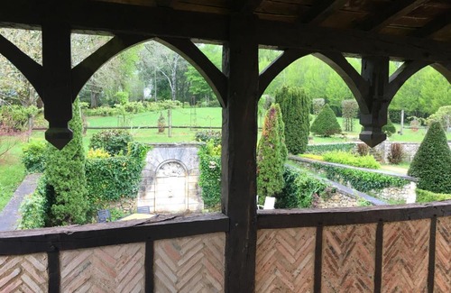 Chapdeuil Bed & Breakfast | Les Deux Colombiers