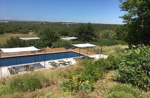 La Garde-Adhemar Bed & Breakfast | Les Esplanes