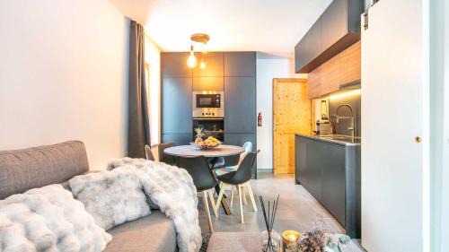 Saint-Sorlin-d'Arves Apartment | Les Fermes de Saint Sorlin H 103 - 2P6
