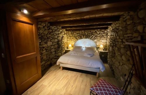 L'Estrechure House | Les Gîtes de l'Abric