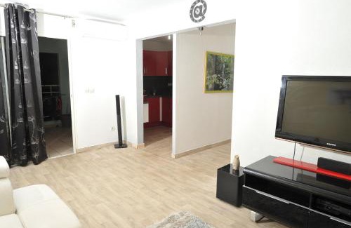 Les Abymes Apartment | Les Héliconias Résidence cosy et calme