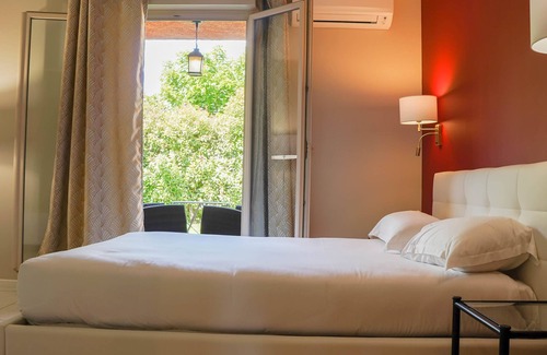 Lucciana Hotel | Les Jardins