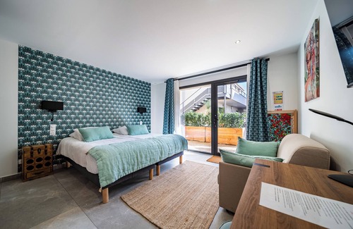 Cabrieres-d'Avignon Hotel | Les Loges du Luberon