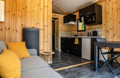 Aspres-les-Corps Ski Chalet | Les Petits Ecrins with private spas