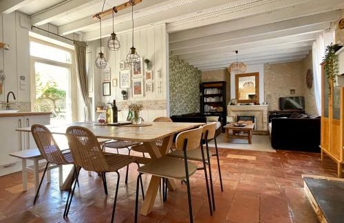Eynesse House | Les Régniers - 2 gîtes pour partir ensemble