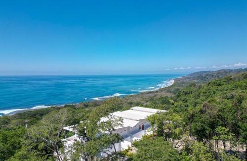 Mal Pais Apartment | Les Roches - Paradise Retreat