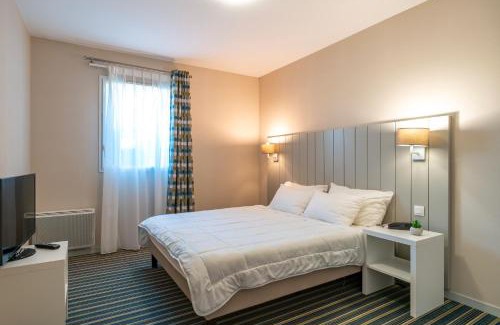 Concarneau Apartment | Les Thermes 500 - Appt avec piscine partagée