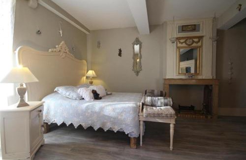 Bligny sur Ouche House | Les Trois Faisans