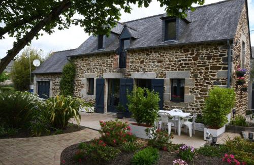 Lantic House | LES VOLETS BLEUS Binic