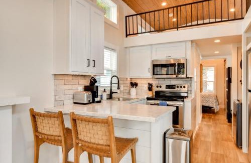 Sherrills Ford House | Less Than 1 Mi to Marina Lake Norman Home with Pool Access!