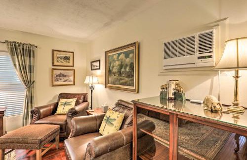 Oakwood Apartment | Less Than 1 Mi to Kyle Field Cozy Studio with Outdoor Space