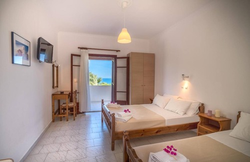 Xirokastello Hotel | Levantino Studios