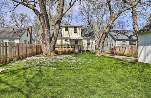 Lexington Cottage | Lexington Getaway w/Backyard Deck < 2 Mi to UK!
