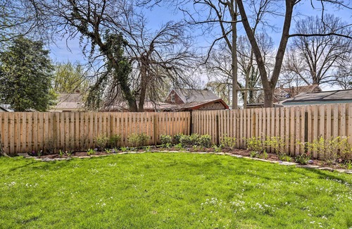 Lexington Cottage | Lexington Getaway w/Backyard Deck < 2 Mi to UK!