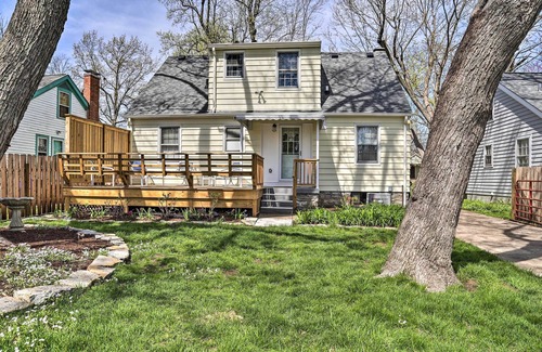 Lexington Cottage | Lexington Getaway w/Backyard Deck < 2 Mi to UK!